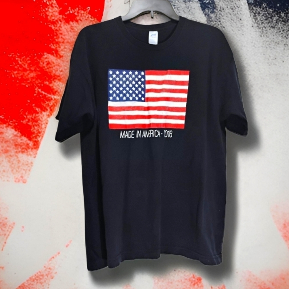 Made in America Dark Blue USA Flag Shirt. Unisex. Size Large. C173​​​​​